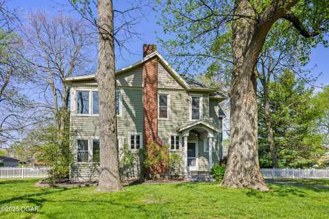 1349 S Main Street, Carthage, MO 64836