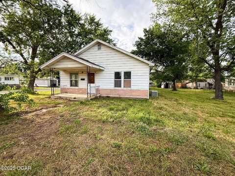 1101 E Sycamore Street, Columbus, KS 66725