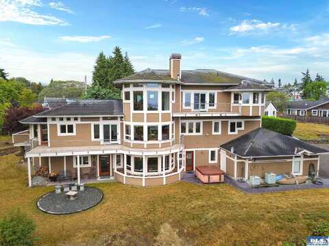 706 W 4th Street, Port Angeles, WA 98363