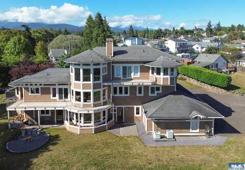 706 W 4th Street, Port Angeles, WA 98363