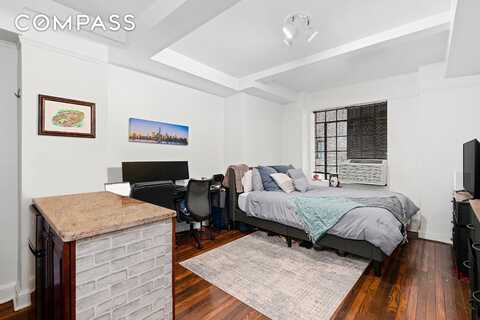 5 Tudor City Place, New York, NY 10017