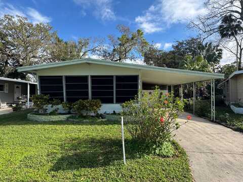 13 Rock Cove Ct, Daytona Beach, FL 32119
