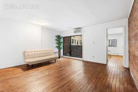 59 East 74th Street, New York, NY 10021