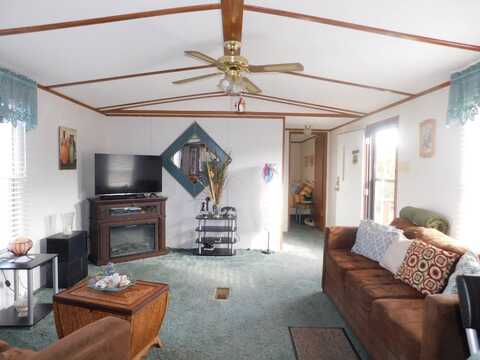 104  Conard Dr., Flat Rock, NC 28731