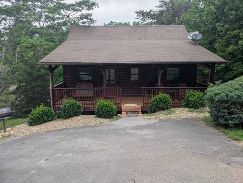 1609 Pinewood Way, Sevierville, TN 37862