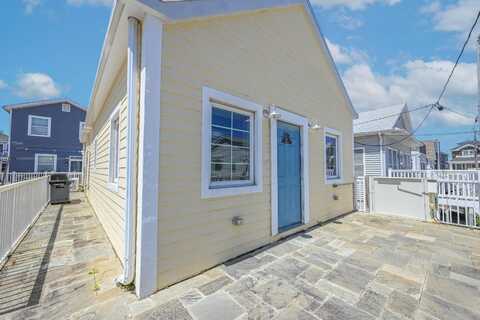 8 Hudson Walk, Breezy Point, NY 11697