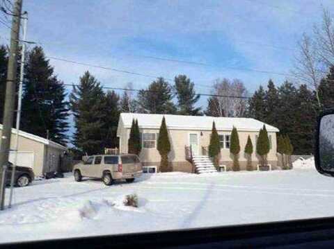 325 Brookwood Ln, Marquette, MI 49855
