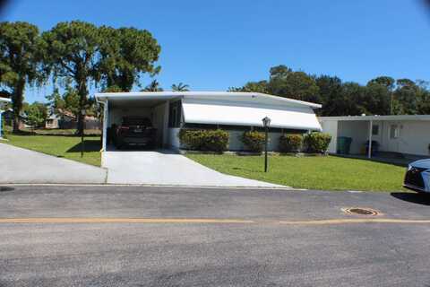 8533 Duchess Court W, Boynton Beach, FL 33436