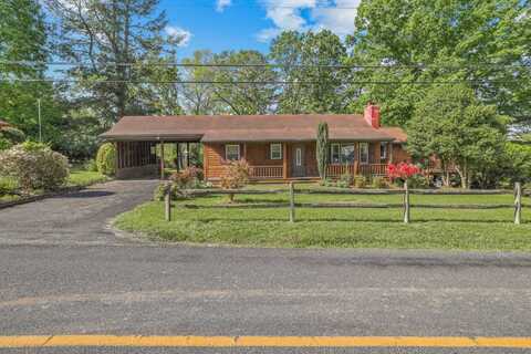 417 Dooms Crossing Rd, Waynesboro, VA 22980