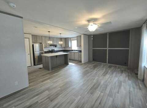233 Cleopatra Dr., Lakeville, MN 55044