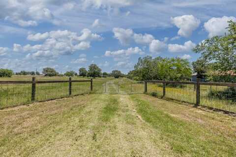 2390 Seiler Rd, Yorktown, TX 78164