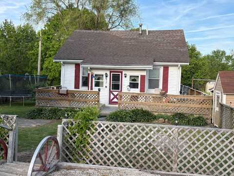 812 N. Orchard, Pittsfield, IL 62363