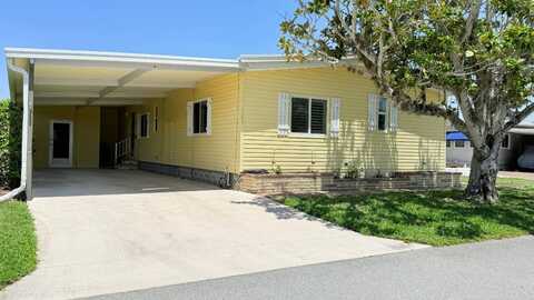 129 CAMELOT DR, NOKOMIS, FL 34275