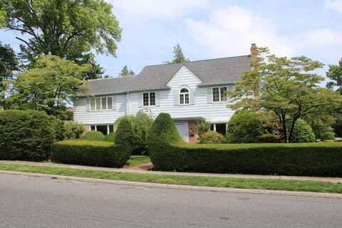 41 Allenwood Road, Great Neck, NY 11023