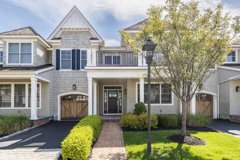 802 Annette Lane, Southampton, NY 11968