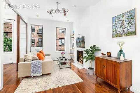13 Downing Street, New York, NY 10014