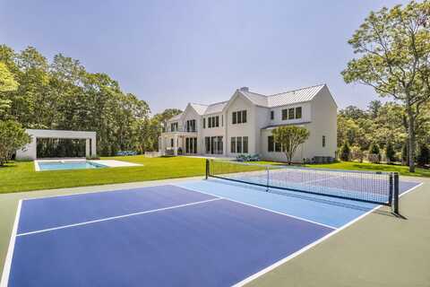 2069 Deerfield Road, Sag Harbor, NY 11963