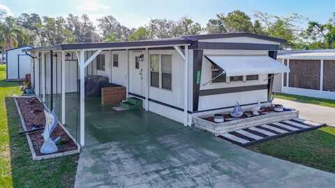5100 Peninsula St., Zephyrhills, FL 33541