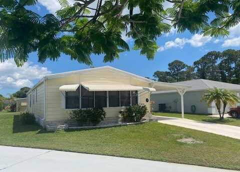 7 Felicidad Ct, Fort Pierce, FL 34951