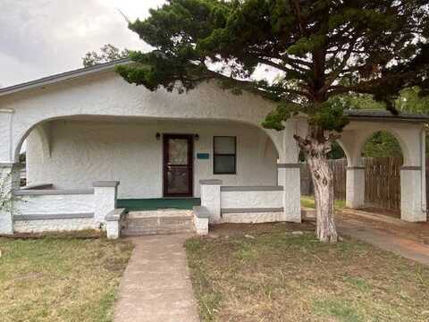 1565 High St, Waynoka, OK 73860