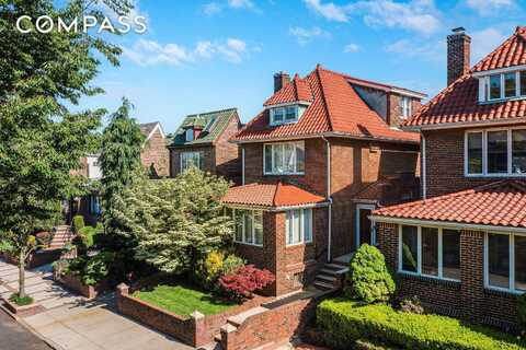 139 82nd Street, Brooklyn, NY 11209