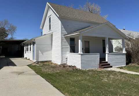 327 Mears, chadron, NE 69337