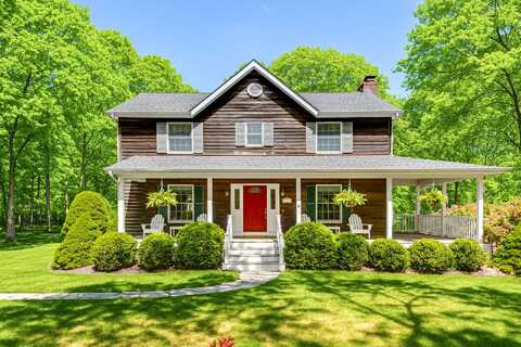 121 Mulford Avenue, East Hampton, NY 11937