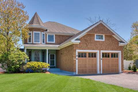 46 Oak Street, Westhampton Beach, NY 11978