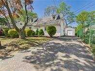 95 State St, Wyandanch, NY 12305