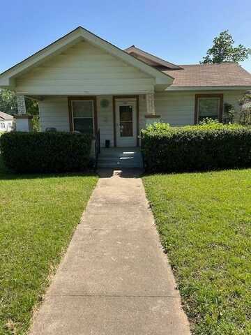 728 N Willow, Pauls Valley, OK 73075