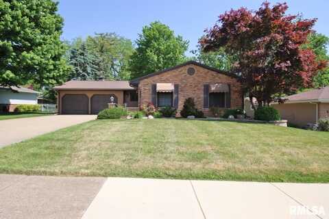 2 GALE Court, Pekin, IL 61554