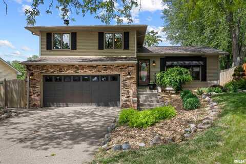2512 W 45TH Street, Davenport, IA 52806