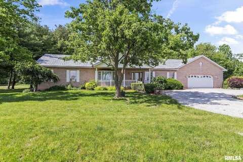2087 N 700 East Road, Edinburg, IL 62531