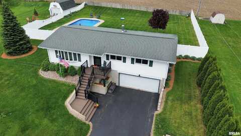 4 GENEVA Street, Mount Carroll, IL 61053