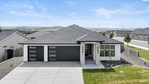 561 Lazio Way, Richland, WA 99352