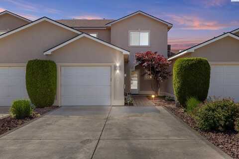9906 Mia Ln., Pasco, WA 99301