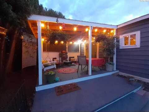 3324 W 19th Ave, Kennewick, WA 99338