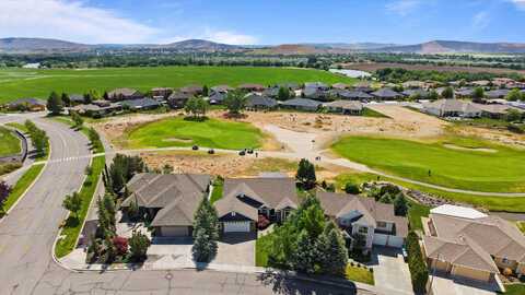 2990 Sedona Circle, Richland, WA 99354
