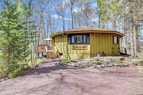 1542 Crestview Lane, Pocono Pines, PA 18350