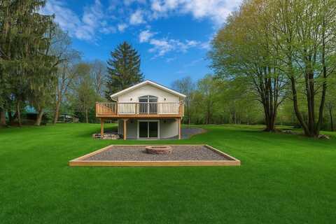 453 Cedar Drive, Long Pond, PA 18334