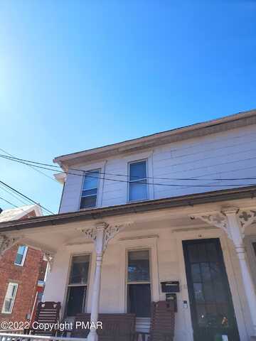 15 N 10Th Street, Stroudsburg, PA 18360