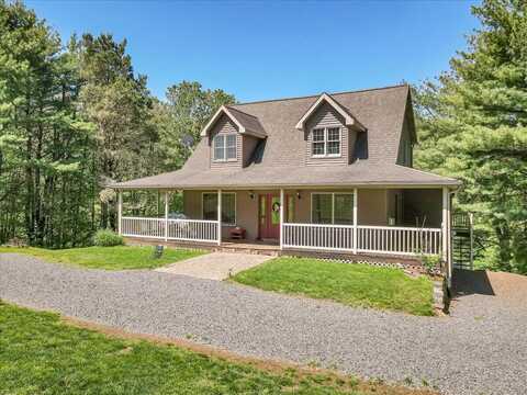172 Golf Course Road, Sugarloaf, PA 18249