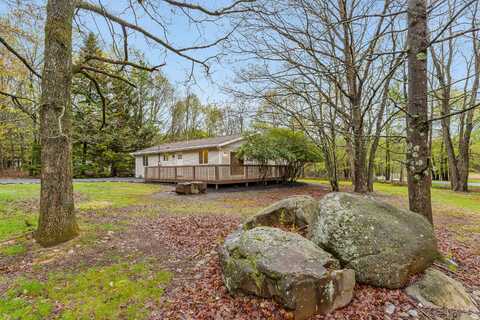 19 McKinley Lane, Albrightsville, PA 18210