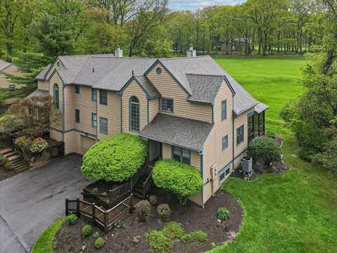 2196 Oak Hill Drive, Buck Hill Falls, PA 18323