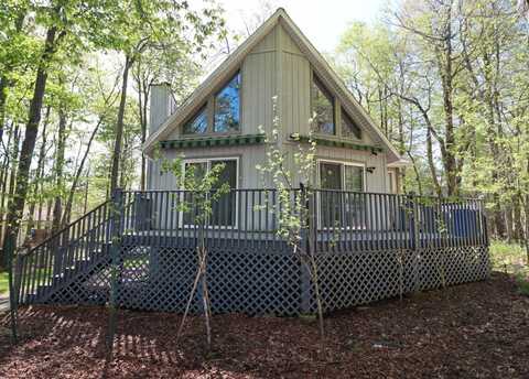 2880 Fairhaven Drive, Tobyhanna, PA 18466