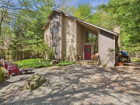 5541 Fox Run Road, Pocono Pines, PA 18350