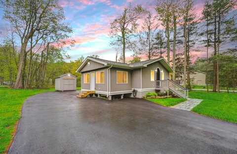 304 Ruger Lane, Tobyhanna, PA 18466