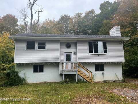 2106 Freedom Way, Pocono Summit, PA 18346