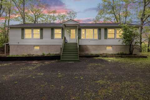 198 Castle Drive, East Stroudsburg, PA 18302