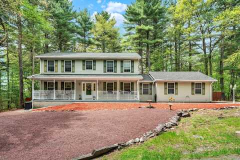 146 Bernadette Drive, Dingmans Ferry, PA 18328